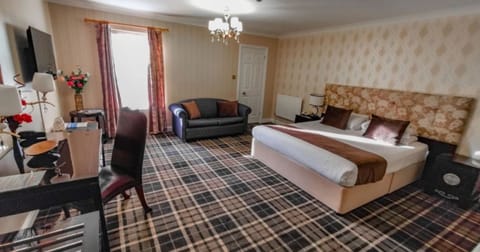 Unit with 1 King bed