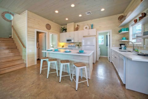 Breakfast counter. (Cheeky Tiki)