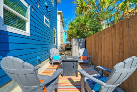 S'more fun around the firepit. (Villa Reel)