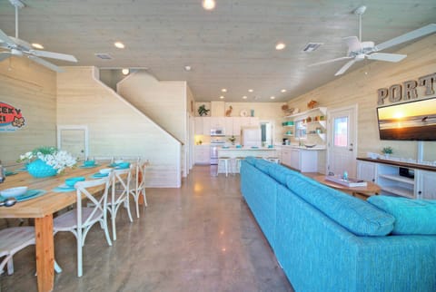 Expansive space of the main level area. (Cheeky Tiki)