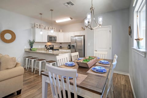 Dining area and kitchen. (Carpe Beach Bum)