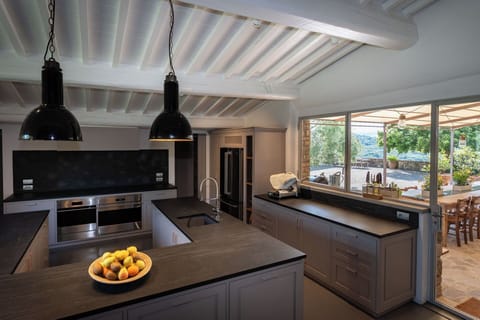 Autumn, Kitchen, Spring, Summer