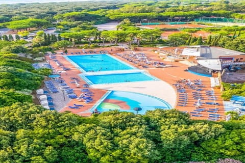 Holiday Home Swimming Pool