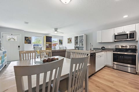 Make mealtime memories together at the dining table, seating 6