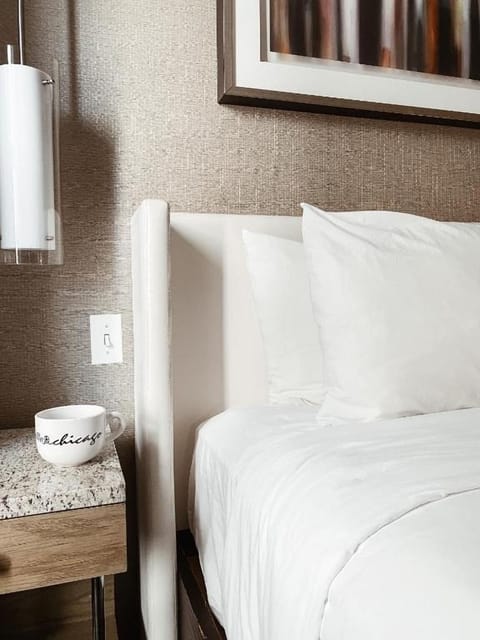 Unit with 1 King bed