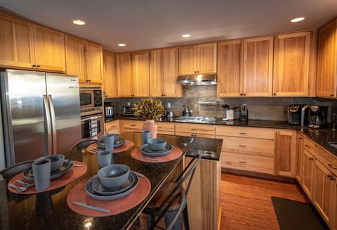 Everything a kitchen could imagine is here, all you need is the food