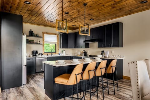 A fully stocked kitchen with everything you could need!