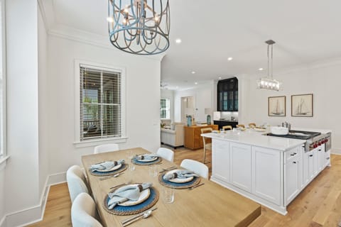 Dining Table - Seats 6 Guests