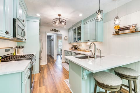 Kitchen | Dishwasher | 1st Floor