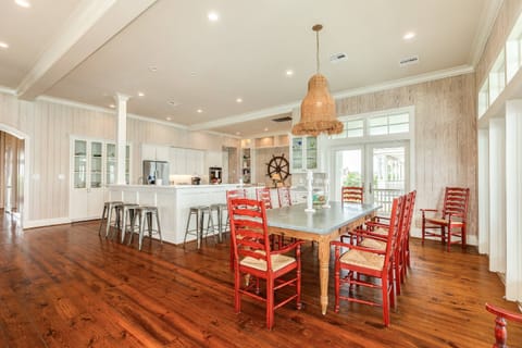 Dining area for the whole family