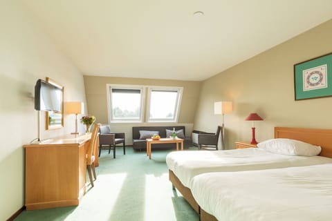 Unit with 2 Twin size beds