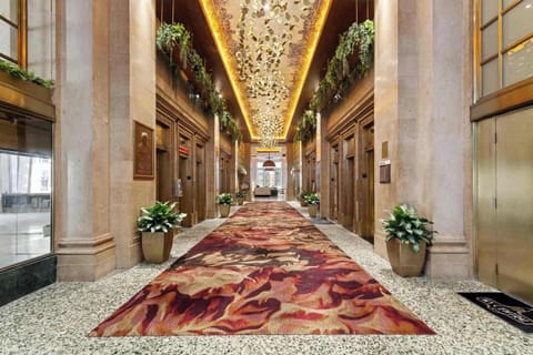 Stylish CozySuites Sky Central #1