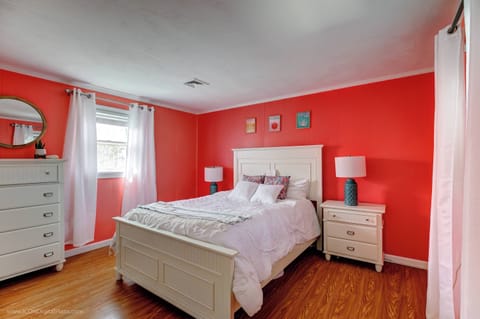 Ellery Beach Bungalow #43 - Queen Bedroom.