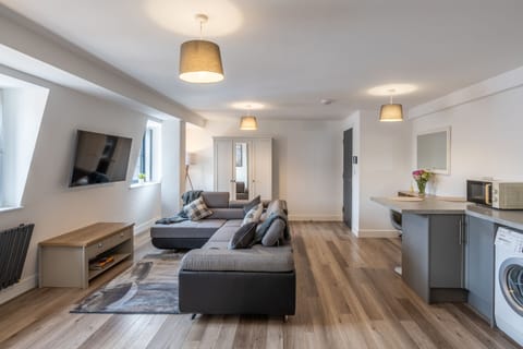 Flat 7C - Crown Street - Living Room