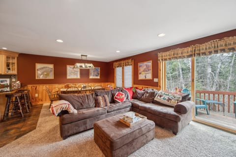 Architecture, Building, Furniture, Indoors, Living Room