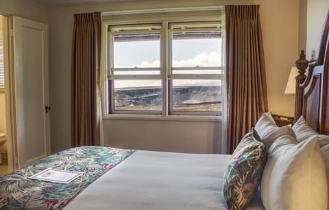 Sip morning coffee while gazing out at sweeping ocean horizons