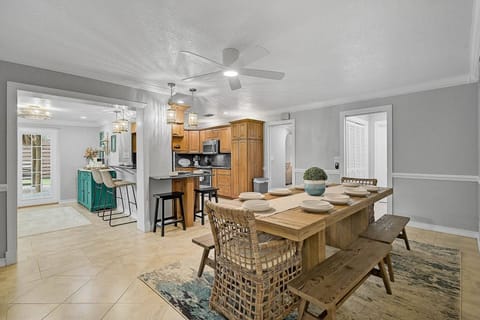 Step into Paradise- Your Tropical Vacation Awaits