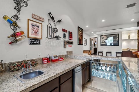 Inner part of the bar