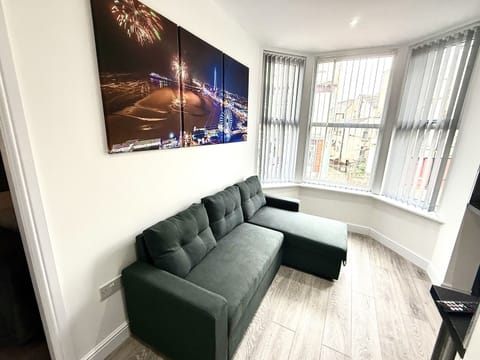 Living Room / Lounge