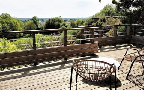Terrace overlooking the countryside and Pont-Aven