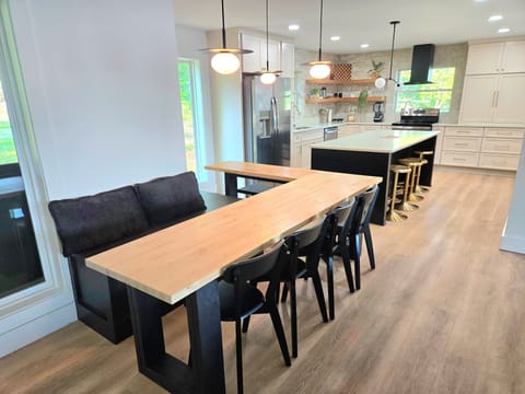 Breakfast Nook (Main Level)