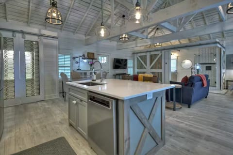 Open floor plan - cozy and comfortable