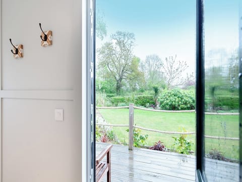 Decking | Willow Lodge 1 - Willow Lodges, Taunton