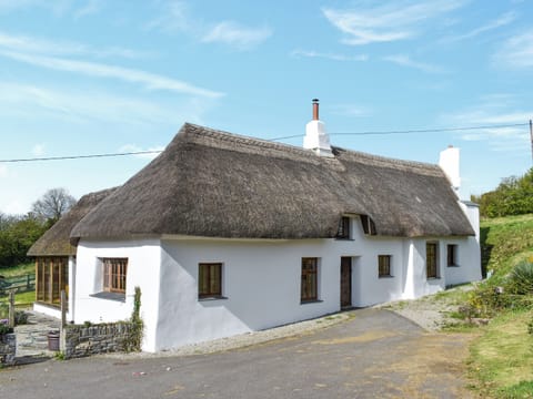 Exterior | The Thatched Cottage - Sprytown Cottages, Lifton