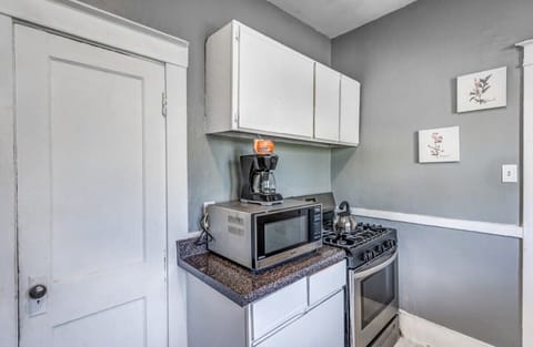 Fully equipped space for cooking