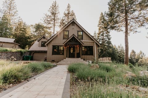 Be welcomed by breathtaking views the moment you arrive at the property.