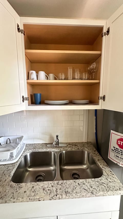 Recent photo taken by our cleaning team, ensuring you see the home how it truly is.