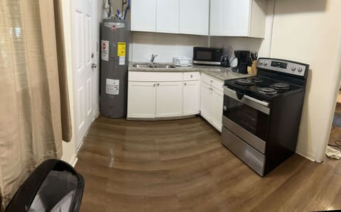 Recent photo taken by our cleaning team, ensuring you see the home how it truly is.