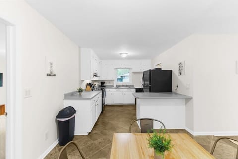 Fully-equipped kitchen