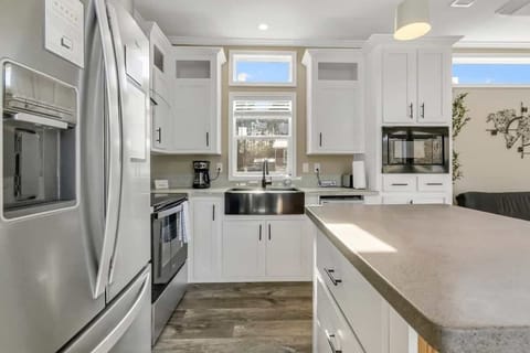 Fully stocked kitchen