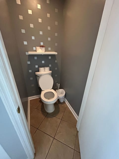 Recent photo taken by our cleaning team, ensuring you see the home how it truly is.