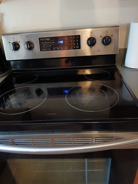 Recent photo taken by our cleaning team, ensuring you see the home how it truly is.