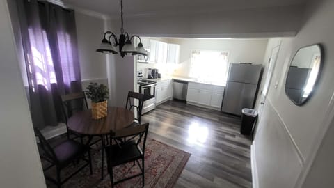 Recent photo taken by our cleaning team, ensuring you see the home how it truly is.