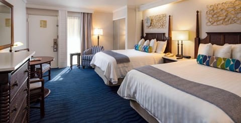 Unit with 2 Double size beds