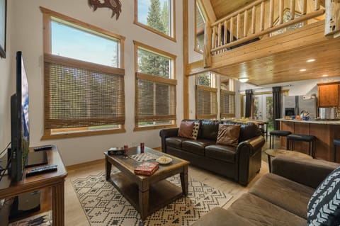 Lariat Lodge