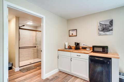 Kitchenette | Keurig | Air Fryer