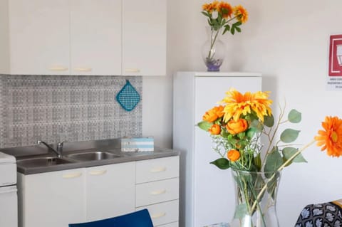 Autumn, Kitchen, Spring, Summer