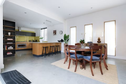 Open-Plan Kitchen & Dining, Perfect for Entertaining