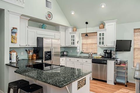 Fully equipped kitchen