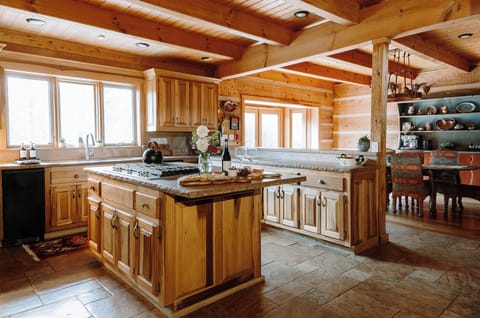 "Amazing home! Stayed here with 13 friends and the house was so much more beautiful and spacious than the listing photos! The kitchen was stocked with everything you could possibly need!