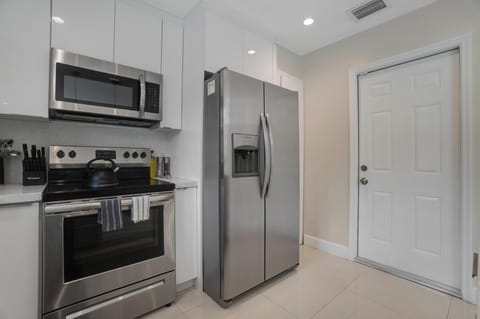 Create a culinary masterpiece with ease with our fully equipped kitchen.