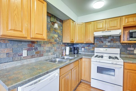 Kitchen | Lower Floor