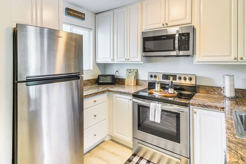 Kitchen | Single-Story Condo | In-Unit Laundry | Central Heating & A/C