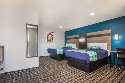 Unit with 2 Double Beds