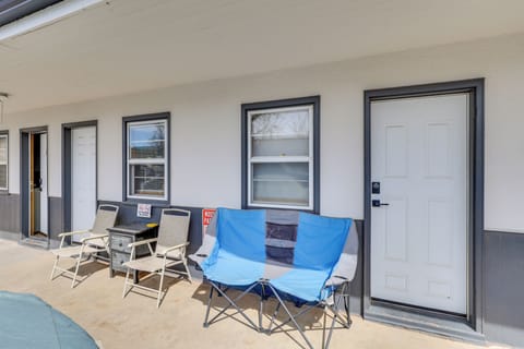 Shared Patio | Seating