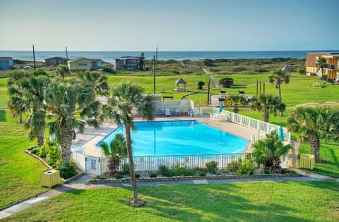 Welcome to Summer Love & Seaside Escape!